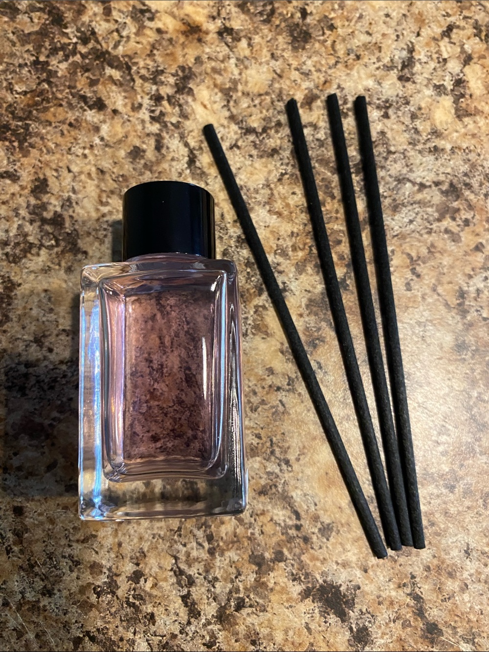 Glass Reed Diffuser Bottle with Black Cap and Black Reeds